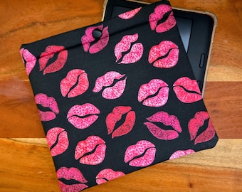 Kisses Kobo Sleeve, Padded Valentine's Day E-reader Pouch, Multiple Fabric and Device Options