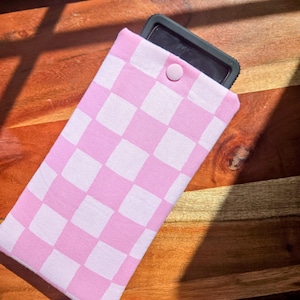 Pink Checkers Padded Boox Sleeve with Snap; Fabric and Device Options