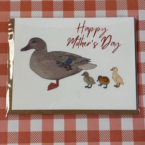 Tarjeta de felicitación en blanco para el Día de la Madre, Mamá Pato, con sobre de papel artesanal, tamaño A2. Mamá Pato con patitos, para mamá, abuela y esposa.