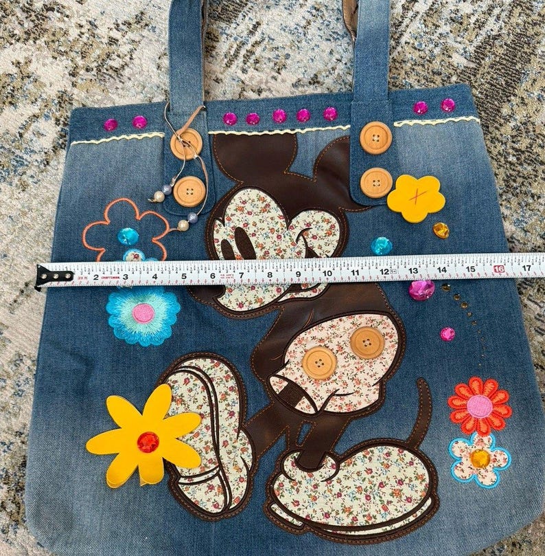Bolso de mano vintage de mezclilla con bordado de Mickey Mouse de Disney World Parks, 17 x 17 EUC HTF imagen 4