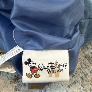 Bolso de mano vintage de mezclilla con bordado de Mickey Mouse de Disney World Parks, 17 x 17 EUC HTF imagen 7