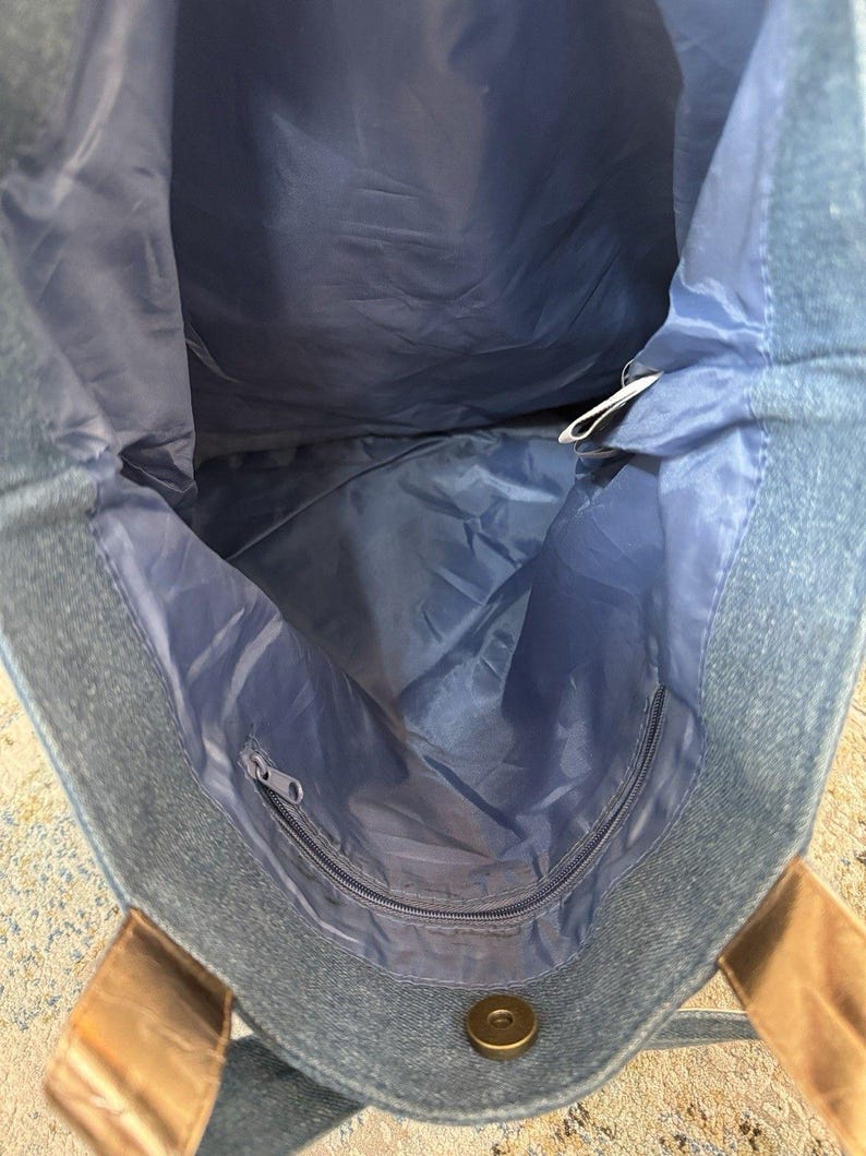 Bolso de mano vintage de mezclilla con bordado de Mickey Mouse de Disney World Parks, 17 x 17 EUC HTF imagen 6