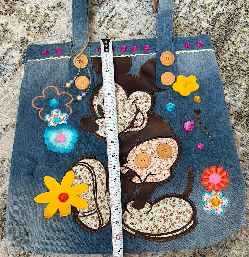Bolso de mano vintage de mezclilla con bordado de Mickey Mouse de Disney World Parks, 17 x 17 EUC HTF imagen 3