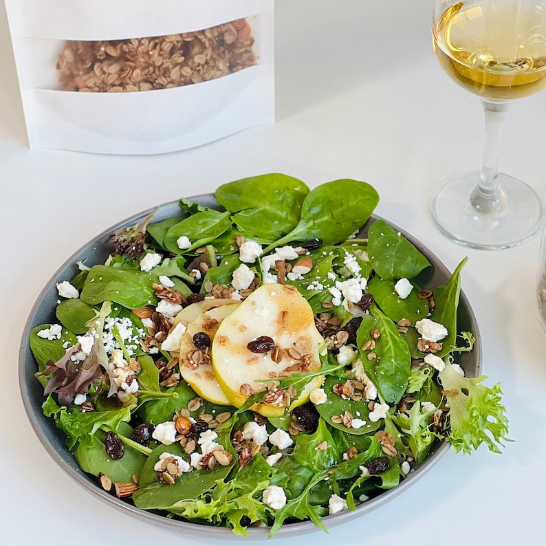 You can take your vegetable and fruit salads to the next level by adding a crunchy touch of granola to each one. Try it and see the difference!