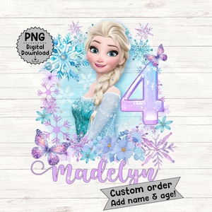 Könnte beinhalten: Digitaler Download mit einem Cartoon-Bild einer Prinzessin mit blonden Haaren und einem blauen Kleid. Das Design enthält die Zahl 4, Schneeflocken, Schmetterlinge und den Namen "Madelyn" in einer dekorativen Schriftart. Das Bild ist von einem floralen Rahmen umgeben.