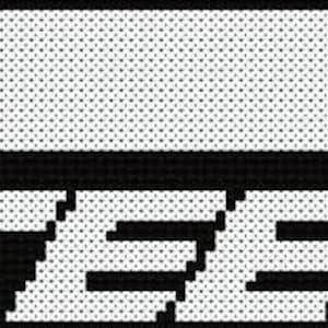 Puede incluir: Logotipo en blanco y negro con el texto "ATEEZ" en una fuente estilizada.