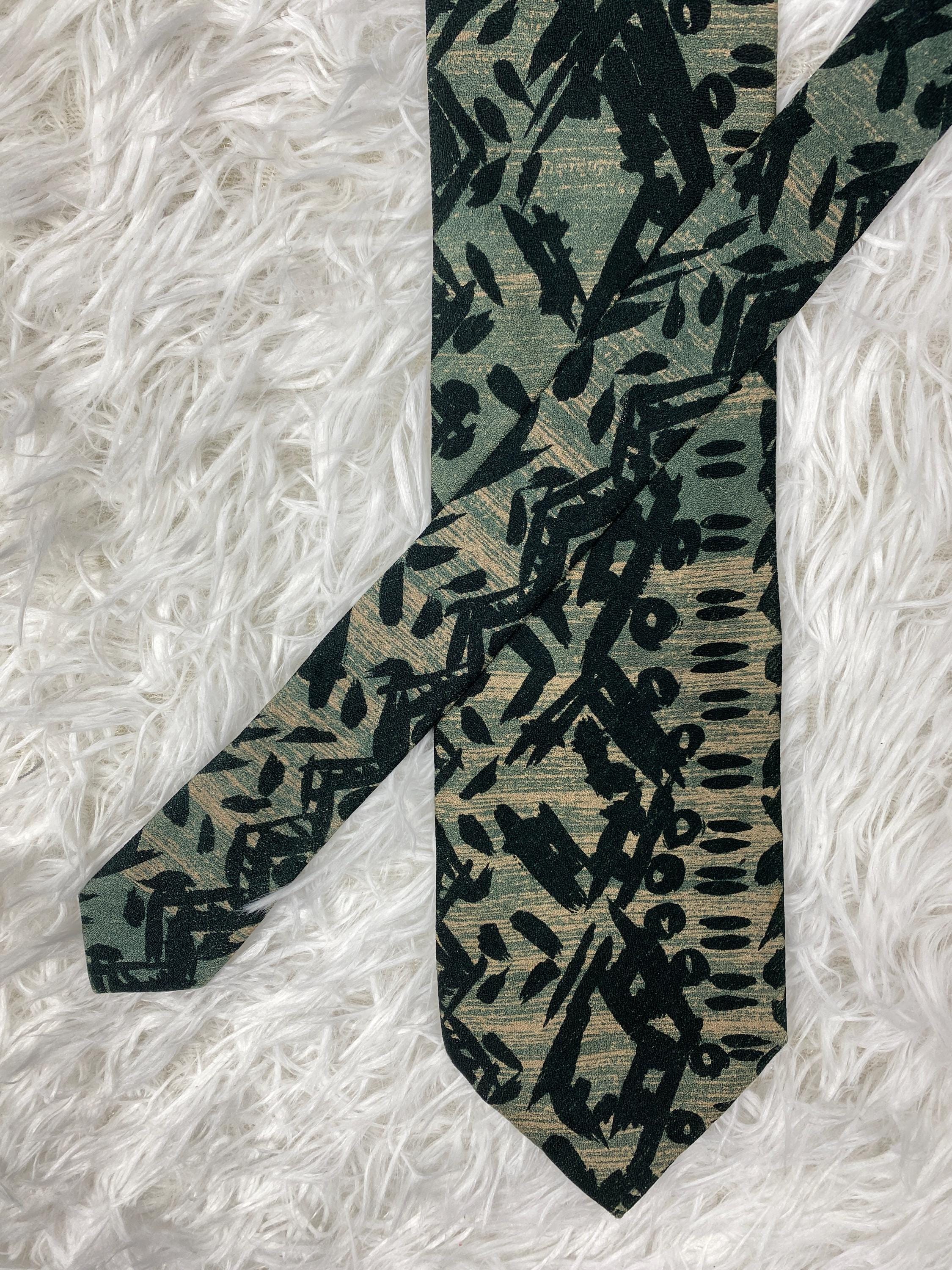ネクタイ ISSEI MIYAKE character print necktie Issey Miyake Silk Tie - Etsy