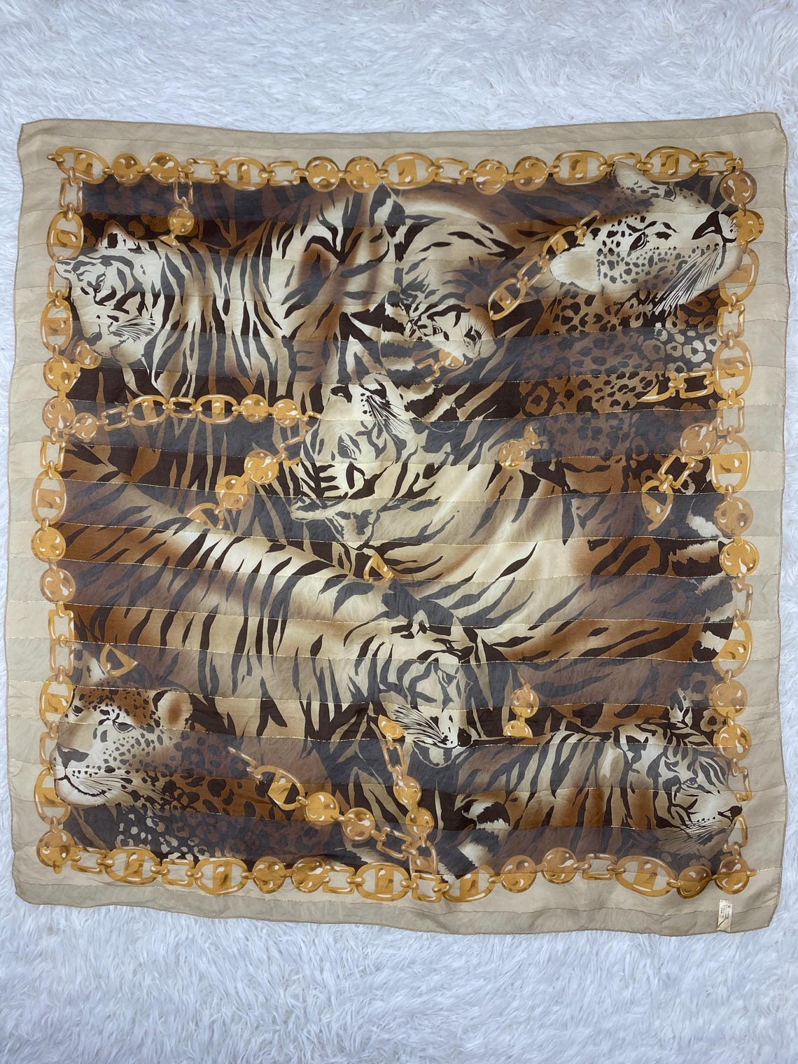 Vintage Japanese Silk Scarf, Tiger Leopard Print, Gold Chain Border, Lurex Thread, foto 3 di 5