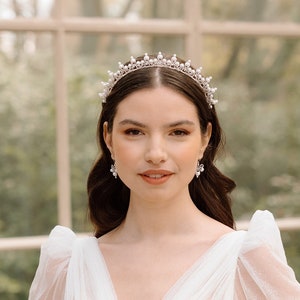 GRACE |  Delicate crystal and pearl bridal tiara, Silver or gold wedding crown, Bridal crown, Bridal hair piece, Wedding hair accessories