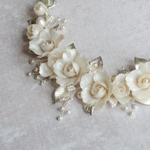 BLOSSOM Romantic silver and white flower bridal comb, silver flower hairpiece, Floral wedding hair comb, Bridesmaids flower hair accessories