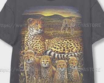 Vintage Cheetah Family Shirt, Retro 90s Animal Graphic Tee, Safari Wildlife T-Shirt, Big Cat Lover Gift, Nature Core Aesthetic Top