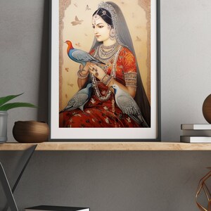 Puede incluir: Una pintura de una mujer con un vestido rojo y dorado con velo, sosteniendo tres p&aacute;jaros. Los p&aacute;jaros son una paloma azul y roja, una paloma gris y una paloma blanca. La mujer lleva muchas joyas y tiene una expresi&oacute;n serena en su rostro.
