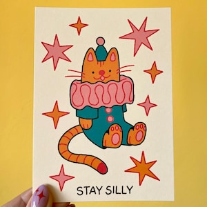 Postkartendruck DinA6 - Stay Silly (B-GRADE, bitte Beschreibung lesen)