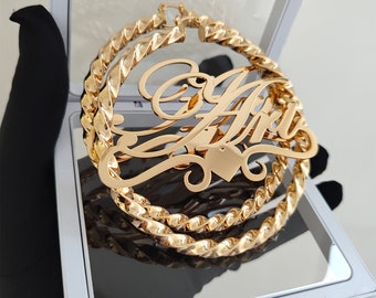 Benutzerdefinierte Creolen, personalisierte Name Twist Creolen, große große Creolen, Frauen Name Ohrringe, Gold Namen Ohrringe, Geschenk für sie