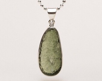 Moldavite Pendant / Moldavite Jewelry / Moldavite Necklace / Women Pendant / Authentic Moldavite / Genuine Moldavite / Moldavite Crystal