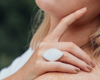 Rainbow Moonstone Ring, Sterling Silver Rings for Women, Boho Simple Ring with Stone, Birthstone Marquise Gemstone Ring Jewelry