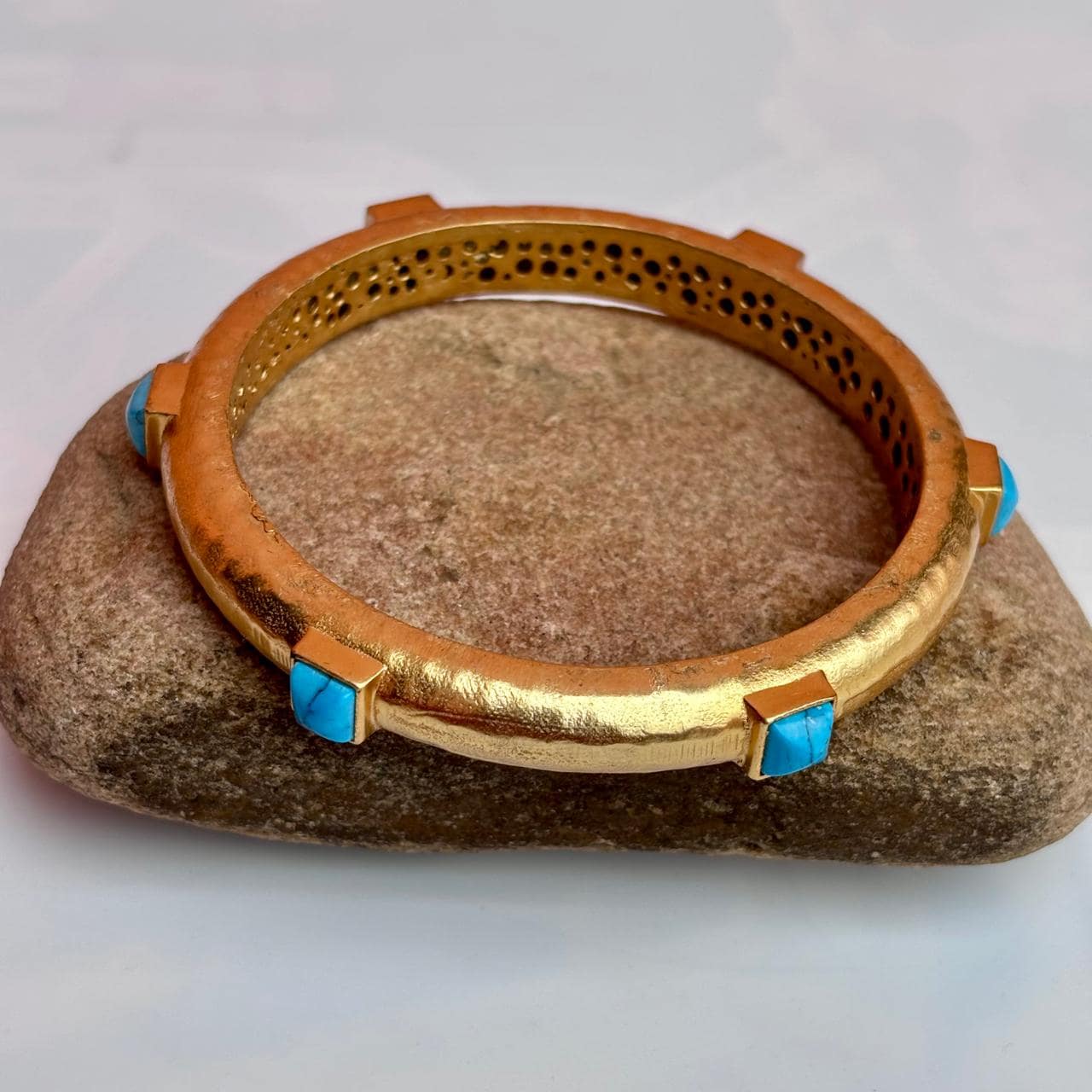 Brazalete de turquesa, brazalete hecho a mano, brazalete de piedras preciosas, pulsera de piedras preciosas, regalo para mujer, pulsera bohemia, joyería hecha a mano