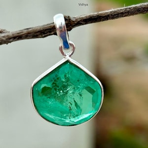Pingente de cristal esmeralda colombiano, pingente de prata esterlina 925, pedra de nascimento de maio, joias com pedras preciosas, joias feitas à mão, presente de Natal