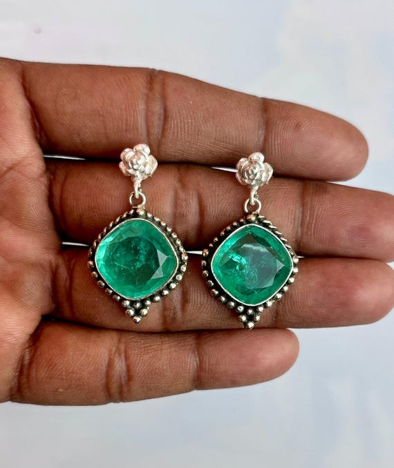 Boucles D'oreilles Puces Carrées émeraude Or Sur Argent Sterling - Neuf Sans Emballage