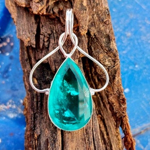 Ice Blue Paraiba Tourmaline Pendant, Neon Blue Paraiba Tourmaline, Gemstone Paraiba Pendant ,Mother Gift for Her, Birthstone Pendant, Gifts