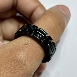 Black Onyx Ring, One Of a Kind Genuine Black Bnyx Ring, Raw Onyx Ring, Solitaire Stacking Natural Onyx Ring, Carved Dark Black Onyx Ring