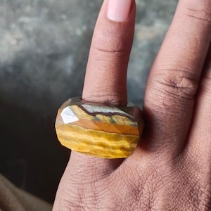 Faceted Tiger&#39;s Eye Ring, Tiger&#39;s Eye Stone Jewelry, Tiger&#39;s Eye Crystal Ring, Luck Stone Ring, Smooth Tiger&#39;s Eye Ring, Raw Crystal Jewelry