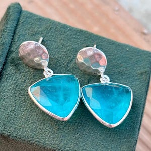 PARAIBA BLUE TOURMALINE Royal Elegance Stud Earrings /Gorgeous Magnificent earring/ Paraiba tourmaline/ Exotic Neon Vivid blue size 18x18mm