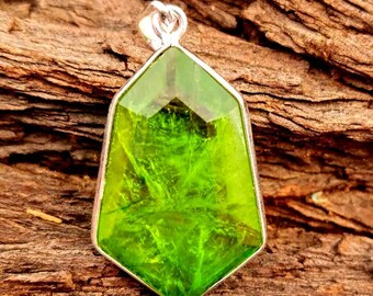 Collana con ciondolo in argento sterling con peridoto, pietra preziosa Marquise - Italia