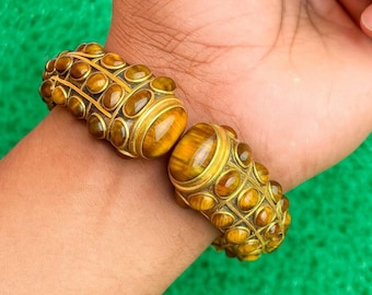 Brazalete de ojo de tigre hecho a mano: joyería bohemia única, pulsera de piedra natural, regalo para ella