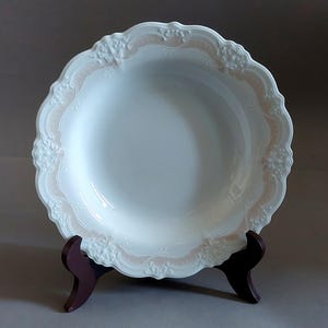 Tirschenreuth Hutschenreuter Bavaria Baronesse Dinner Plate 9&quot; Mint each mint condition
