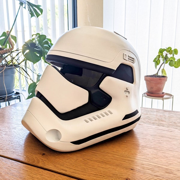 Stormtrooper helmet | casque  stormtrooper | casque The First Order | starwars helmet | TFA helmet