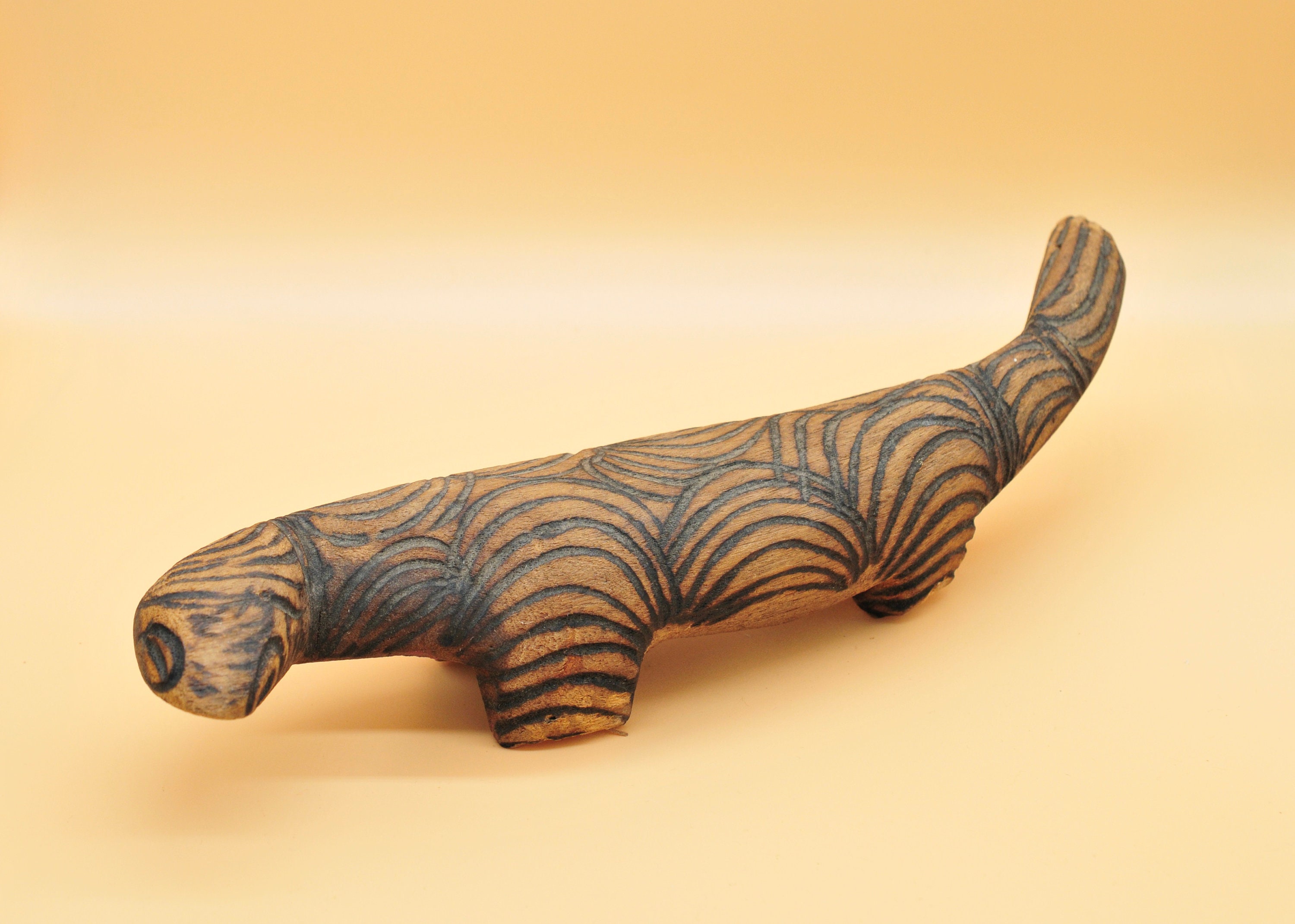 Australian Aboriginal Art Wood Carving Animal VINTAGE