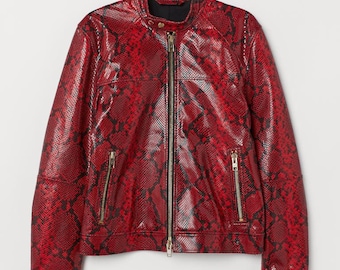 Giacca da motociclista casual in pelle con stampa pitone rosso da uomo, giacca in pelle da uomo, giacca da motociclista casual in pelle con stampa pitone rosso da uomo.