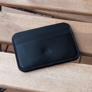 Vegetable Tanned Leather Card Holder - Practical and Handmade Minimalism