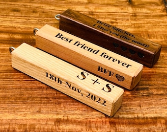 Personalized Rosewood Keychain: Custom Engraved Wooden Keepsake