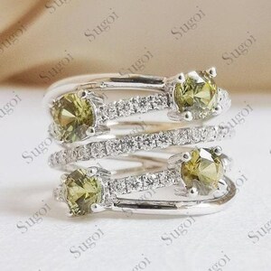 14K Peridot Diamond Wedding Band / Peridot Wedding Band / Diamond Band / Wedding Band / Yellow Gold / August Birthstone Ring / Promise Ring