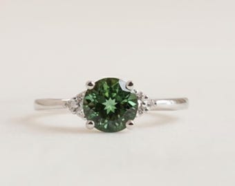 14k Gold Green Tourmaline Ring/Tourmaline Diamond Ring/Green Tourmaline Cluster Ring/Solitaire Promise Ring/Green Gemstone Ring