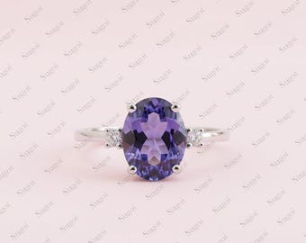 Natural tanzanite diamond ring, Oval Tanzanite Engagement Ring, Three Stone Ring, December Birthstone, Tanzanite Jewelry