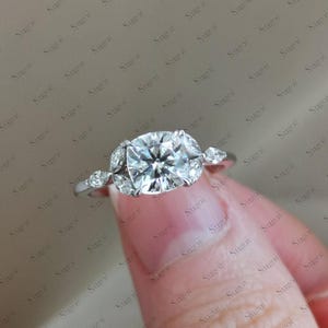 Unique Vintage lab created Cushion Cut engagement ring 1.5 Carat E VS1 CVD cluster diamonds 14K Solid Gold IGI Certified Diamond Ring