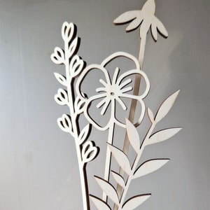 Bouquet of wooden flowers