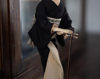 vintage Japanese geisha doll / bijin ningyo