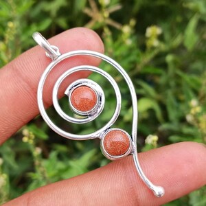 Estetyczny kamień słoneczny kamień szlachetny wisiorek na szczęście, wisior Chakra Spin 1PC, biżuteria iluzoryczna, na lęk, depresję, strach i antydepresję
