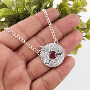 Roter Granat Anhänger, 925 Sterling Silber Anhänger, Handgemachter Roter Granat Edelstein Anhänger, Einzigartiger Vogel Form Design Anhänger, Boho Halskette