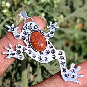 Feng Shui Sunstone Gemstone Frog Handmade Healing Pendant, Good Luck 1 PC Pendant, Boho Jewelry, Healing Anxiety, Depression, Failure