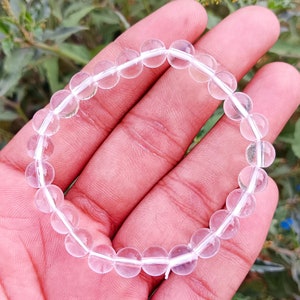 Spokojna bransoletka z kryształowych koralików kwarcowych Kamień szlachetny 8 mm Gładka bransoletka z koralików, ręcznie robiona rozciągliwa bransoletka unisex, biżuteria z okazji urodzin i powodzenia