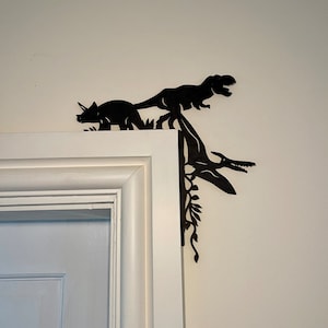 Dinosaurier-Tür-Ecke für Kinder - MDF Laser Cut Wandkunst für Kinderzimmer