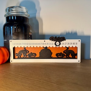 Halloween Countdown Calendar with Cats and Pumpkins - Spooky Halloween Decor - Halloween Tabletop Countdown for Trick-or-Treat Fun