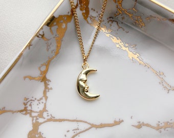 Collar de luna de oro / chapado en oro de 14K, collar de luna, collar del zodíaco celestial, collar de luna creciente, collar de media luna, regalo para ella