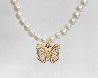 Collier de perles papillon | Plaqué or 18 carats, collier de perles, bijoux faits main, collier d'été, collier de perles, cadeau d'anniversaire, cadeau pour elle