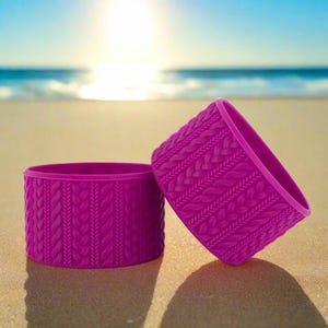 Fuchsia Cable Knit | Silicone Tumbler Boot